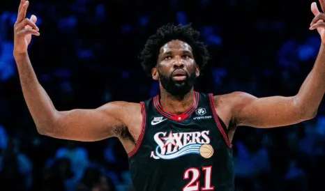 突发！恩比德腹斜肌拉伤高挂免战牌 三连客之旅提前报销