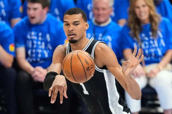 评论／文班亚马必须收起孩子气！懦弱逃避恐成NBA传奇生涯最大污点